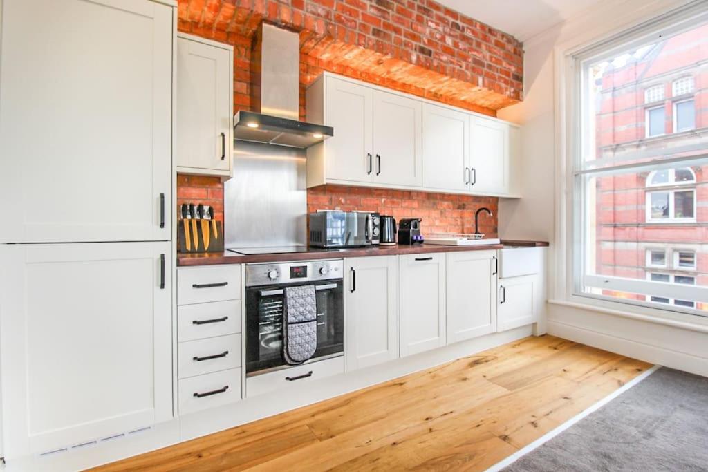 Spacious City Centre Lace Market Apartment Nottingham Exterior photo